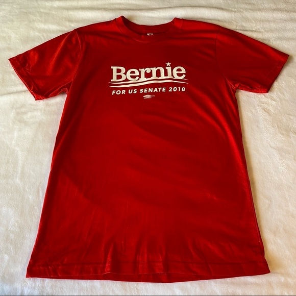Bernie Sanders for US Senate 2018 Campaign T-shirt Red Like New Made in USA - Picture 5 of 11